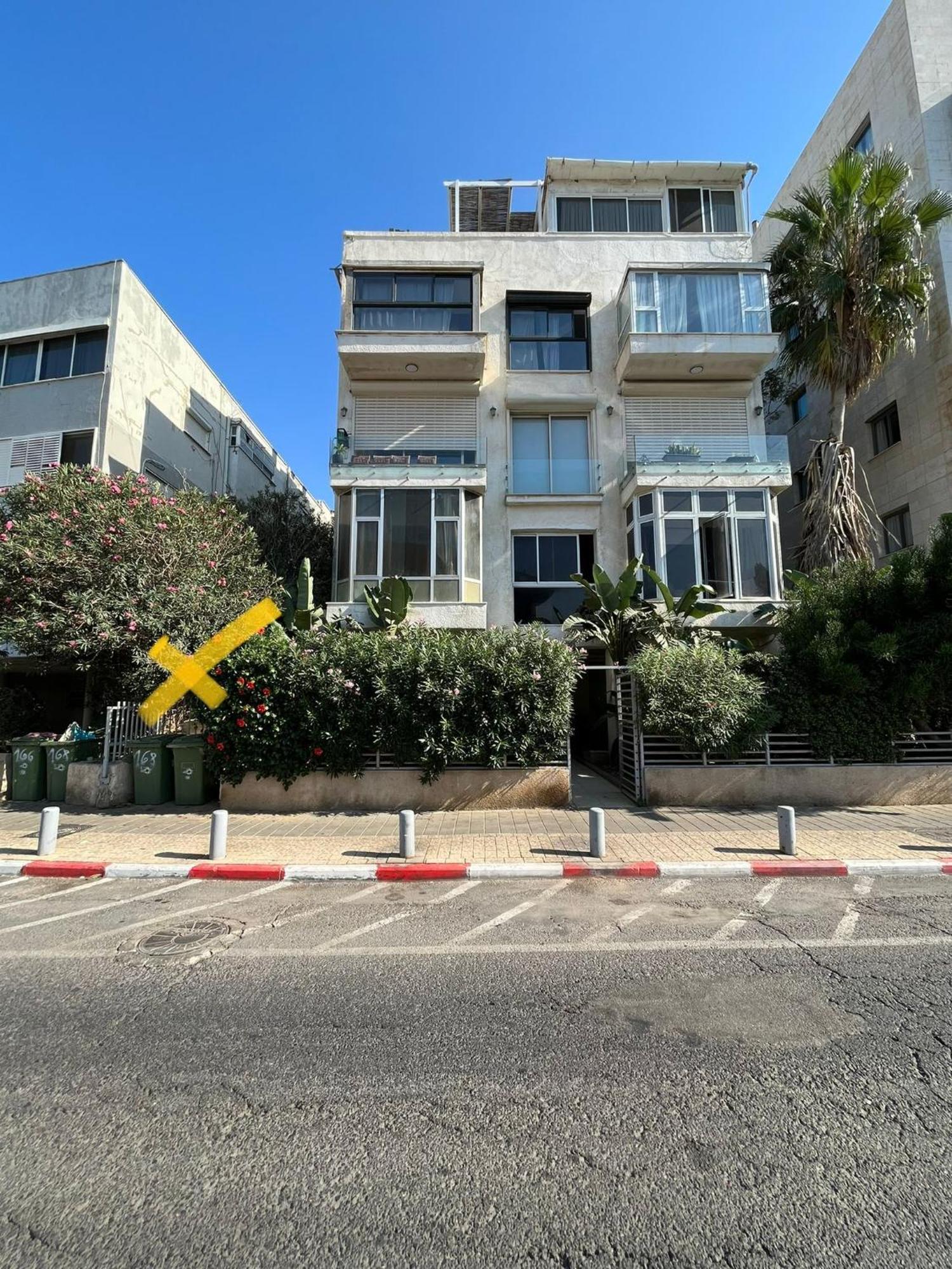 Glorious Renovated Apartment On Top Of The Beach Tel Aviv Eksteriør bilde